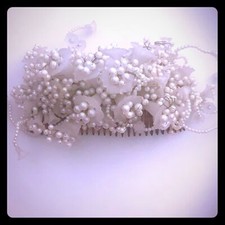 Floral White Hair Comb