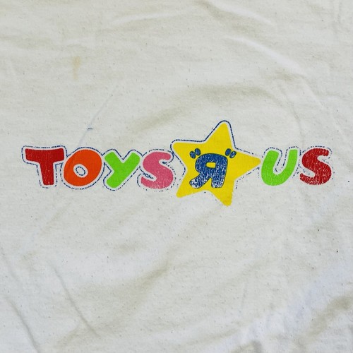 Vintage TOYS R US XL White Classic Short Sleeve Crew Neck Gildan T