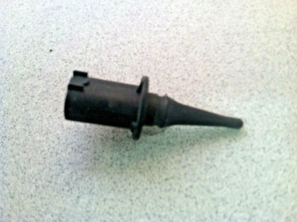 Mercedes-Benz C230 C280 W202 1997-2000 ~ transmisor de temperatura fueraborda Foto 2 de 3