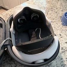 Meta Quest 2 Standalone VR Headset 120 Hz Whi...