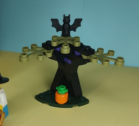 LEGO Trick or Treat 40122 Halloween Seasonal Set w/ Box & Instructions COMPLETE