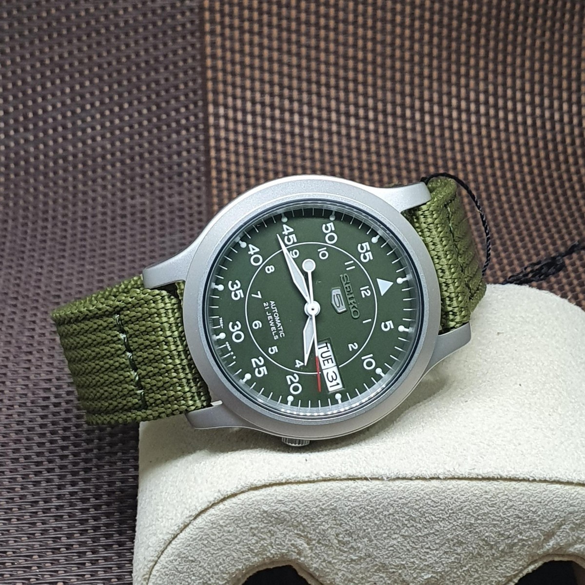 Seiko 5 SNK805K2 Automatic Green Nylon Military Style Analog Men's