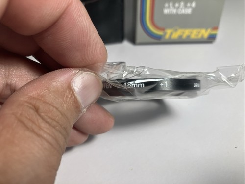 Tiffen 48mm Close Up Lens set, +1,+2,+4 - Picture 4 of 4