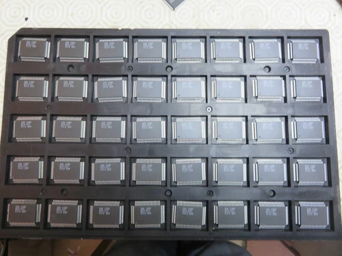 1PCS NEO 257 - 9318-B69 IC CHIP, SNK NEO GEO LOT 2502