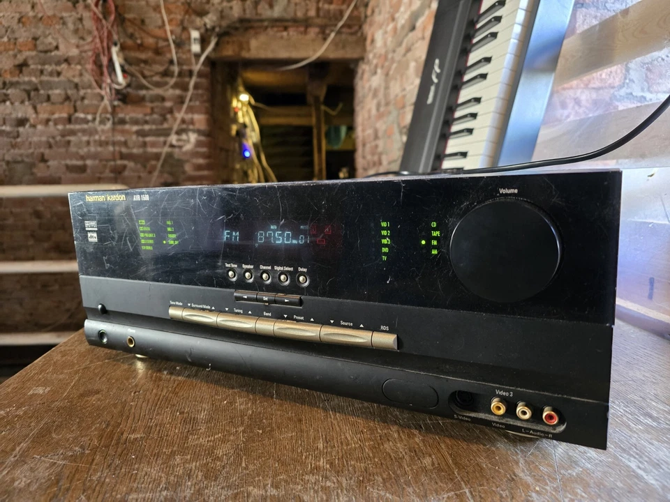 Harman/Kardon Dolby Digital Heimkino Receiver AVR 1500 - Bild 4 von 4