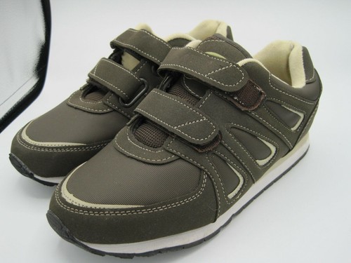 Shoes 8 Wide Cushion Sneakers 