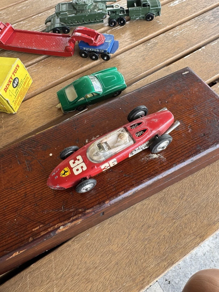 Corgi Toys Ferrari Fórmula 1 - Rojo - Vintage 1965 Nº154 Racer - Neumáticos Originales Foto 2 de 4