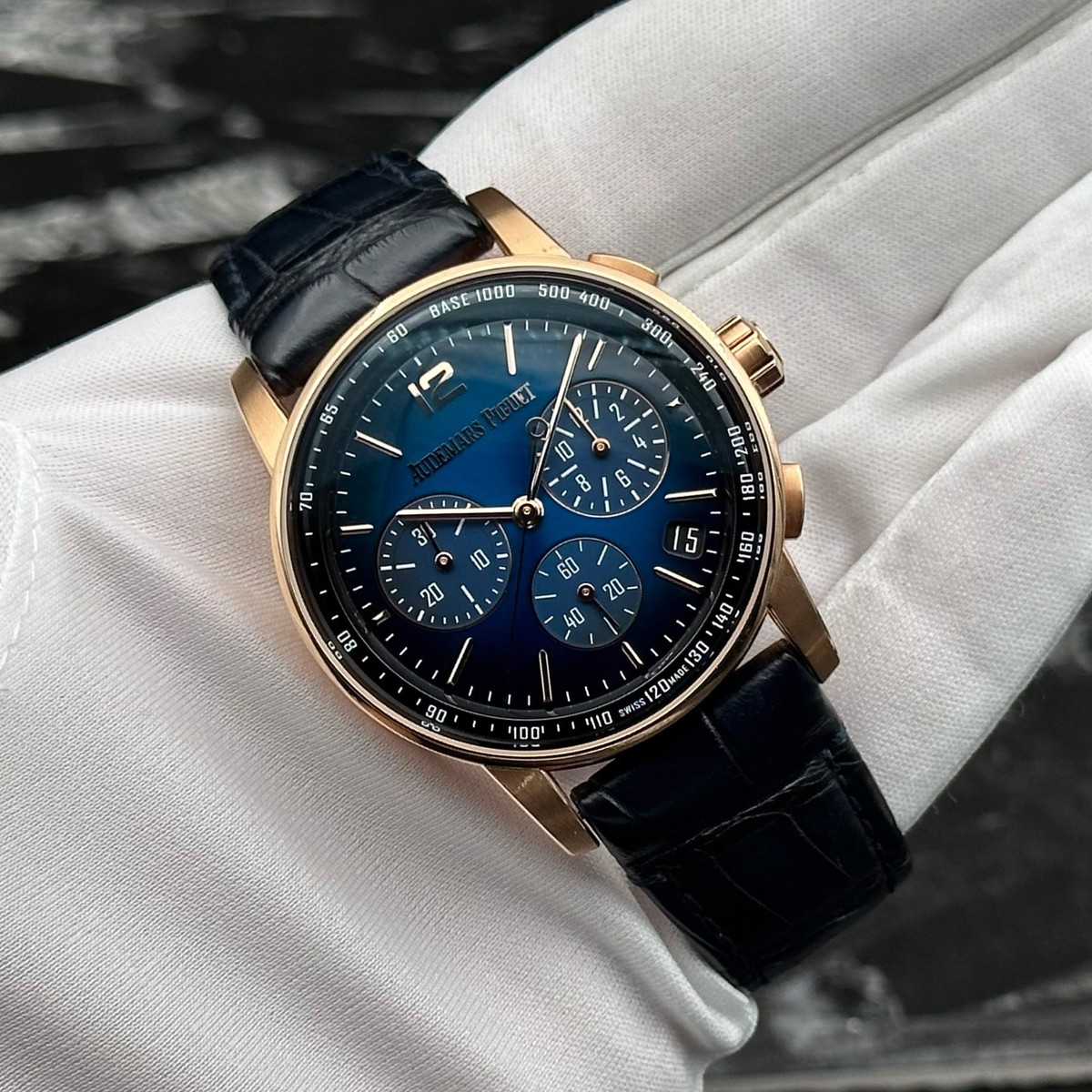 Audemars Piguet Code 11.59 Chronograph 26393OR.OO.A002KB.03 blue smoke dial rose View 5