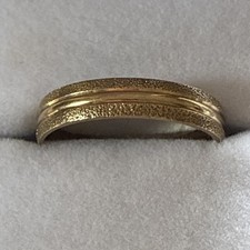 Vintage Patterned 9ct Gold Ring Wedding Band 9 Carat Gold Size O
