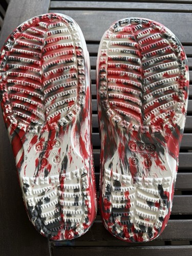 Crocs CLASSIC MARBLED ICONIC SLIDES Flame Red Grau Unisex Pantoletten Sandalen - Bild 5 von 5