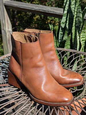 Sutro Clay women's leather boots size 9.5