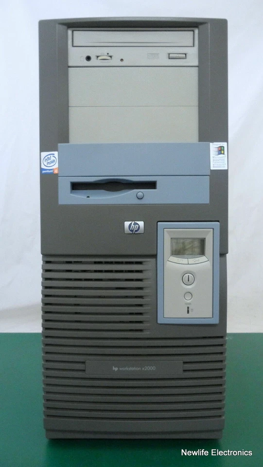 HP A7805A Workstation X2000 Server (1.5GHz P4 CPU/512MB RAM) - Image 2 of 4