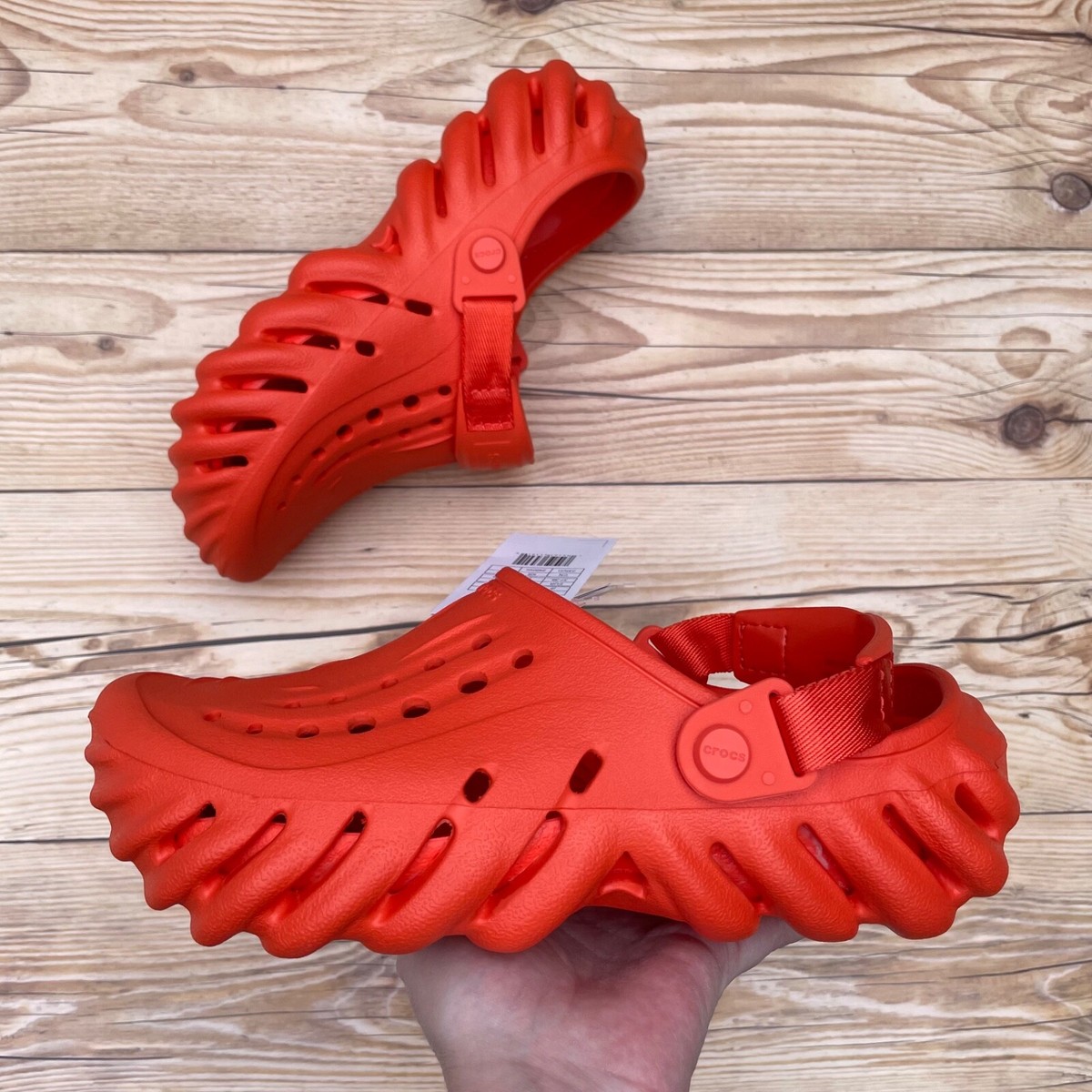 Crocs Echo Clog Color: Lava Orange Kids Size J5 / Women's Size 7