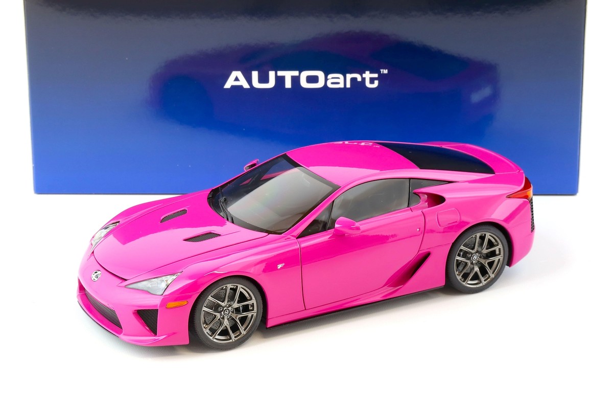 未展示品オートアート 1/18 レクサス LFA PASSIONATE PINK 未展示品オートアート 1/18 レクサス LFA PASSIONATE PINK