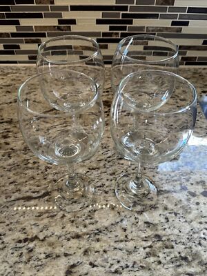 4pk Geneva Crystal 27.1oz Wine Glasses Red - Threshold Signature