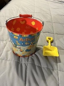 Arthur corrugated metal handled bucket Pail & Plastic Shovel Tin Beach Bucket