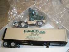 NEW WINROSS FARMERS SUPPLY ACE HARDWARE DIE CAST TRUCK IN BOX (W5)