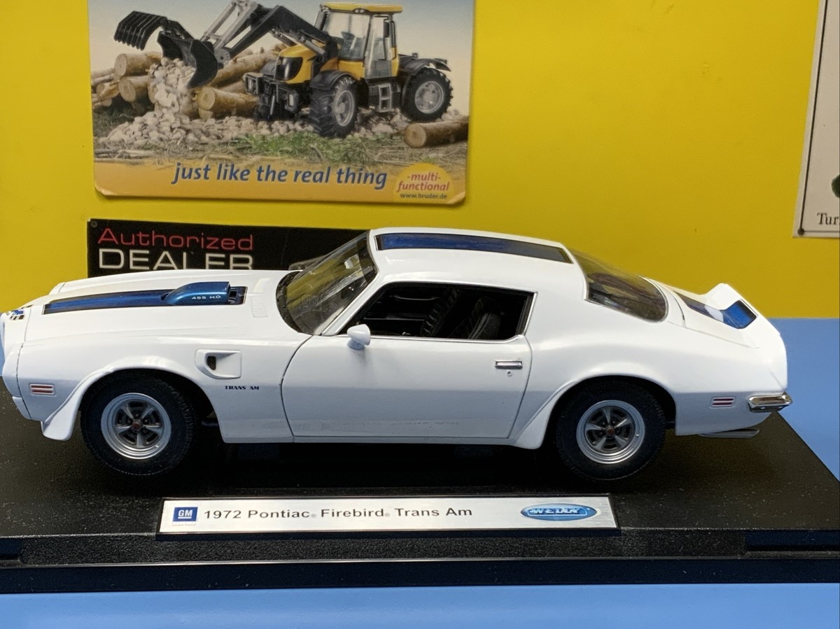 ミニカー WELLY 1972 Pontiac Firebird Trans Am s-l400.jpg