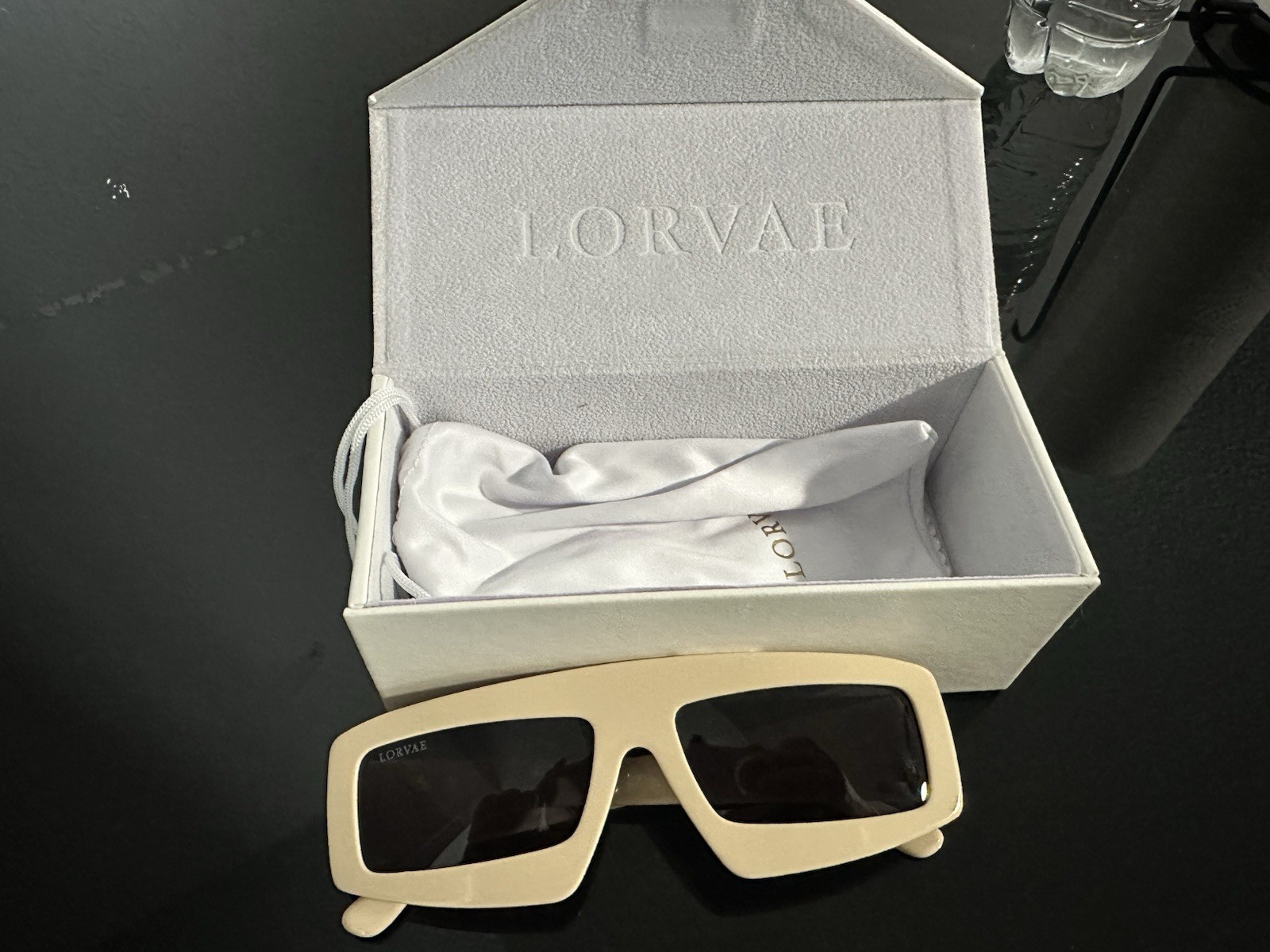 LORVAE Rectangular Oversized Women's Sunglasses B… - image 3