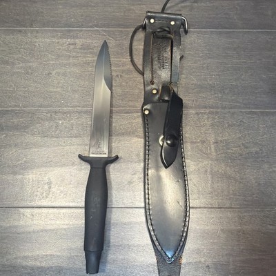 Vintage Gerber Command II, w Black Leather Sheath, Lightly used