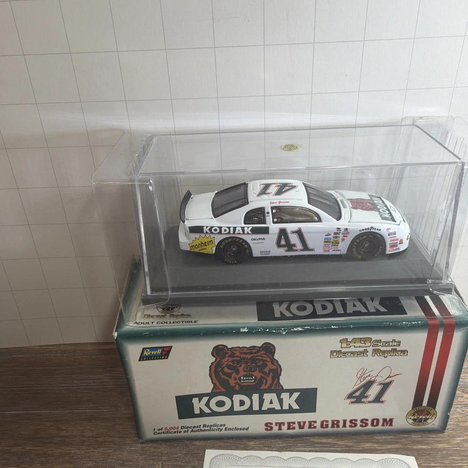 Chevrolet Monte Carlo Kodiak 41 1998 Revell Steve Grissom 1 de 5.004 Foto 3 de 4