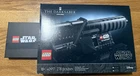 LEGO Star Wars 40917 The Darksaber GWP & The Mandalorian™ and Grogu™ Display