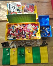 LEGO Bundle. Original 1970s LEGO With Figures, Wheels And More. See Pics Please