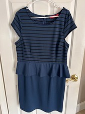 Elle Women’s Dress Size XL Navy Black Striped Excellent Condition 