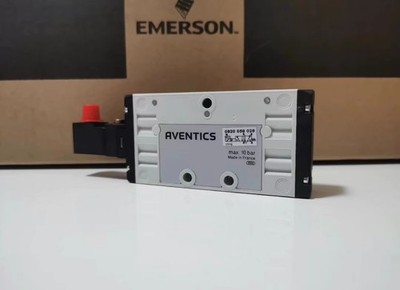 1pcs New AVENTICS Reversing Valve 0820058026 Solenoid Valve Free delivery