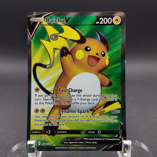 Raichu V (Full Art) Holofoil 158/172 UR SWSH09: Brilliant Stars Pokemon EN NM