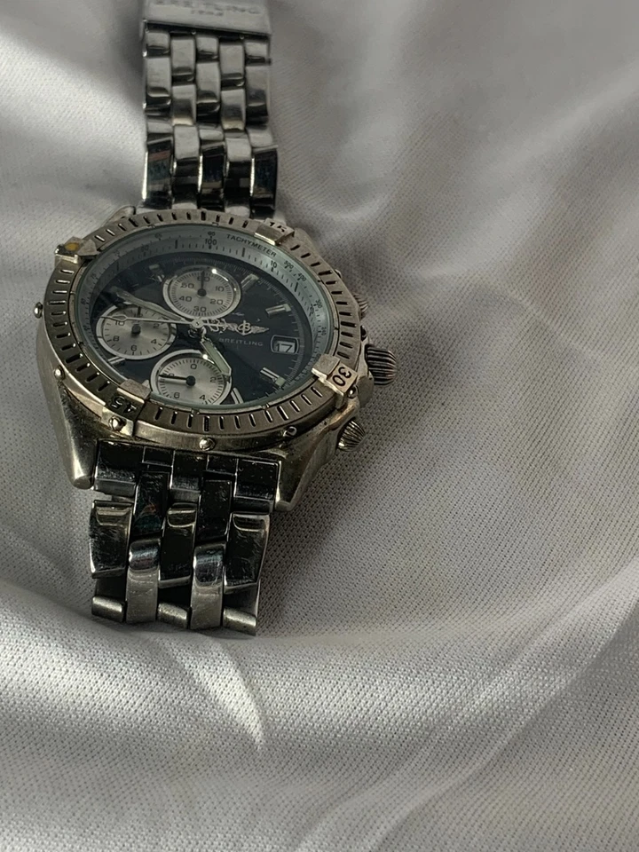 BREITLING BLACKBIRD CHRONOMAT A13350 GENTLY USED  - Image 3 of 4