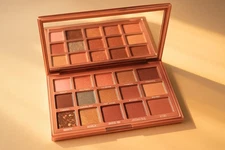 Eyeshadow Naughty Nude Palette 18 Shades