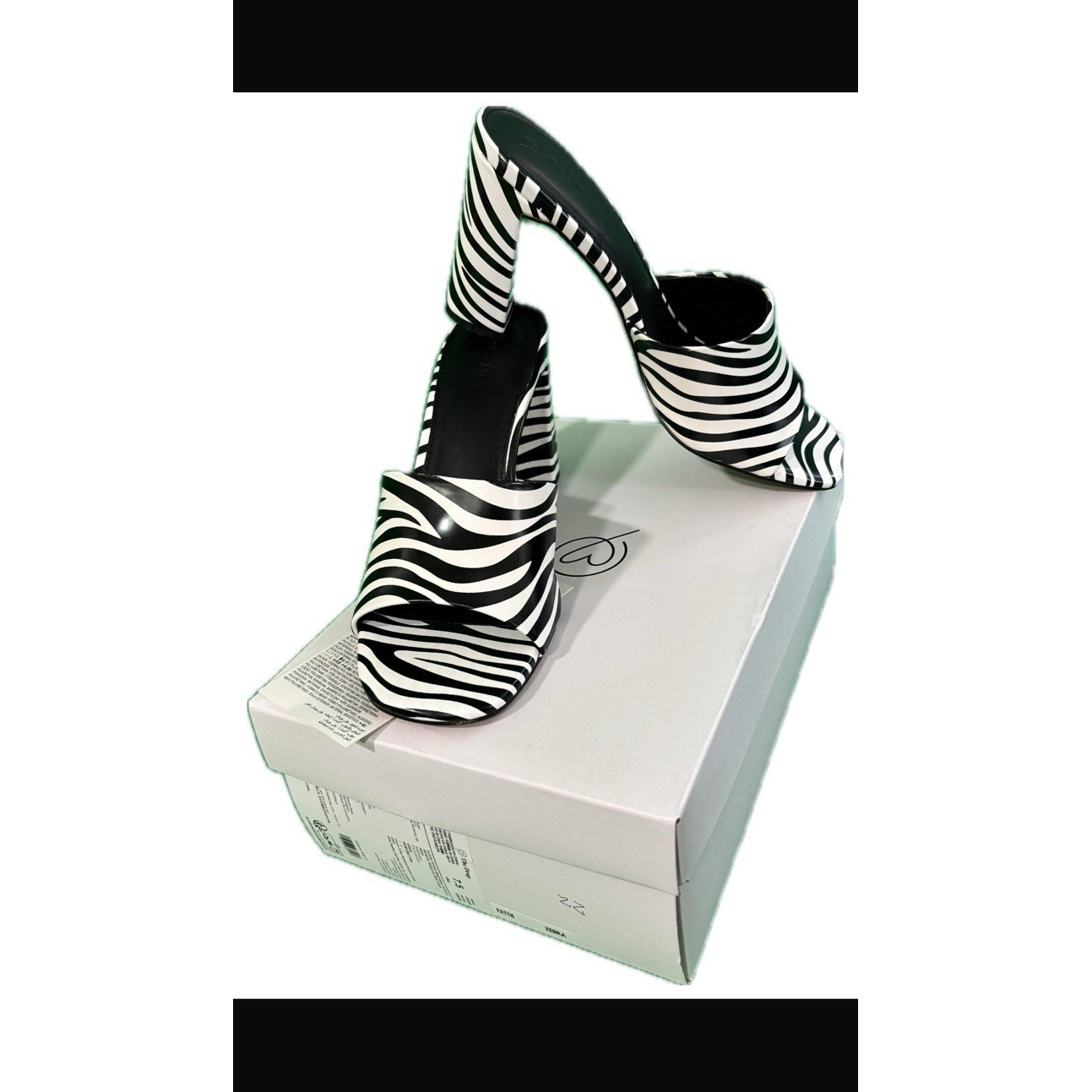 Wild Diva Black/White Zebra Print Synthetic Open Toe Slip On Mule Heels 7.5
