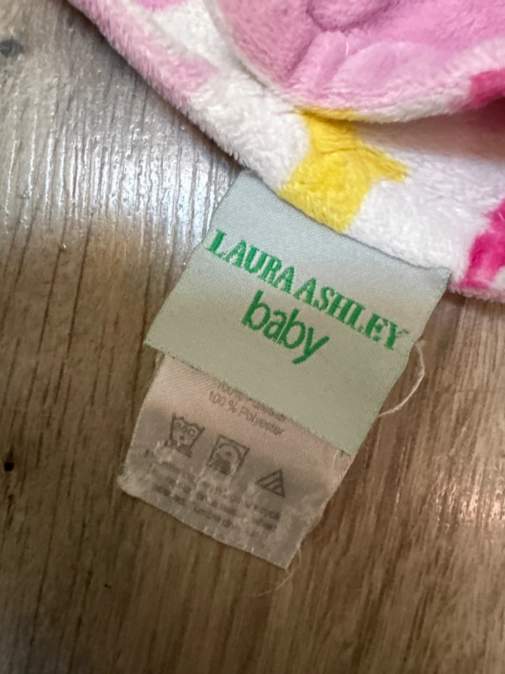 Laura Ashley Baby Alphabet ABC Letters Print Reversible Blanket 31" x 35" Soft P - Image 3 of 4
