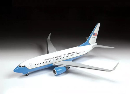 Boeing 737-700 C-40B passenger airliner Model Kit 1/144, Zvezda 7027 - Picture 3 of 6