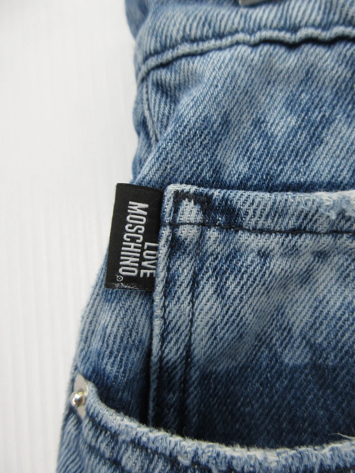 Pantalones de mezclilla Love Moschino para mujer 28 azules cónicos tiro alto piel de serpiente Italia Foto 3 de 4