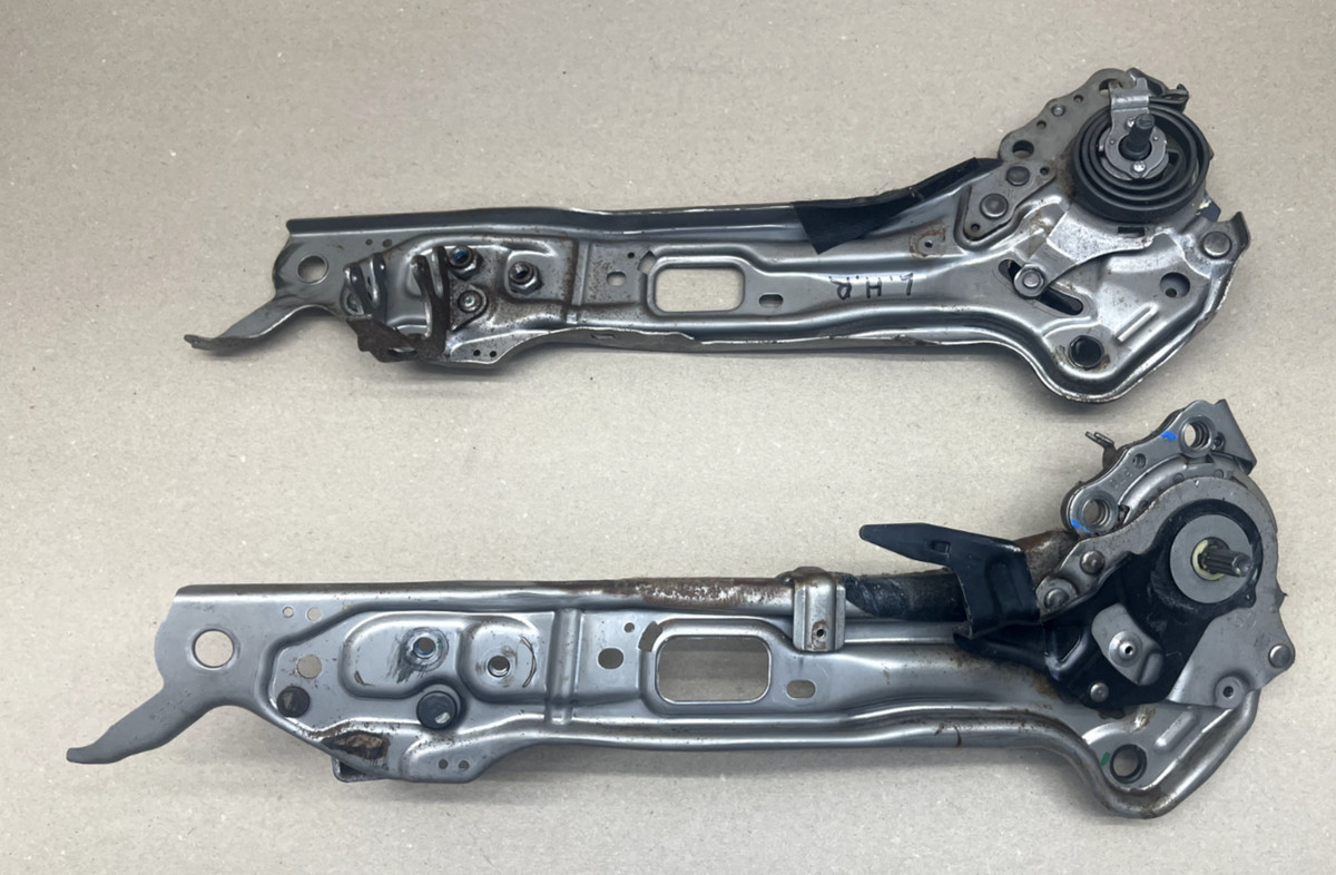 10-15 LEXUS IS250C IS350C FRONT LEFT SEAT ADJUSTER RAILS ASSY OEM 72320-53010