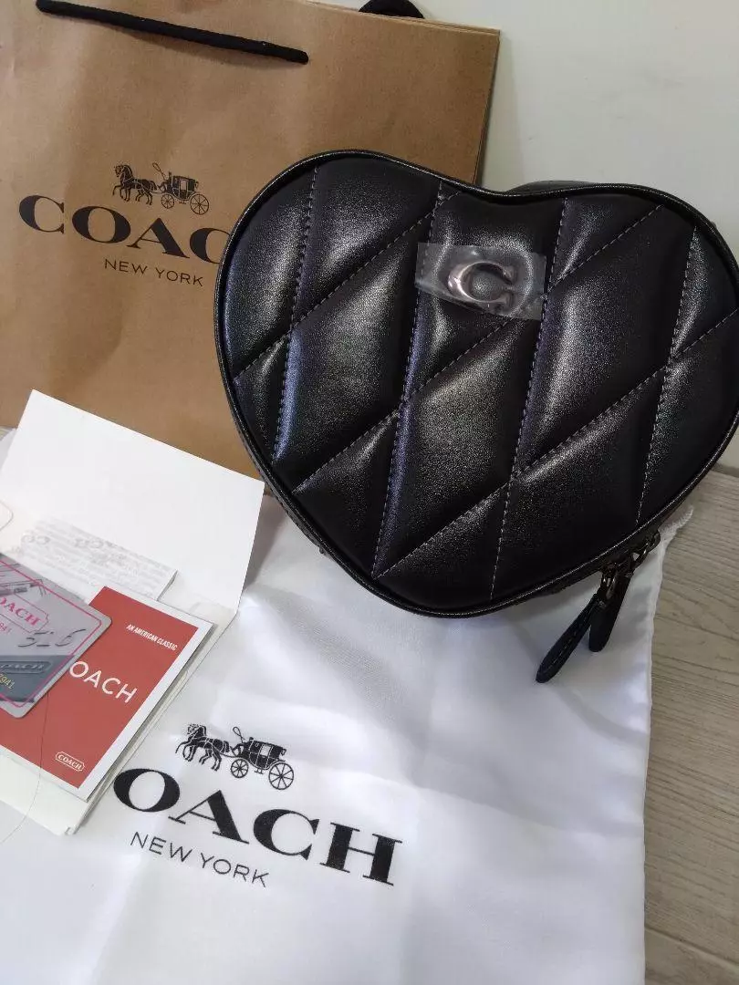 COACH Heart Crossbody In Colorblock 2way Shoulder Bag Quilted Leather Black  New