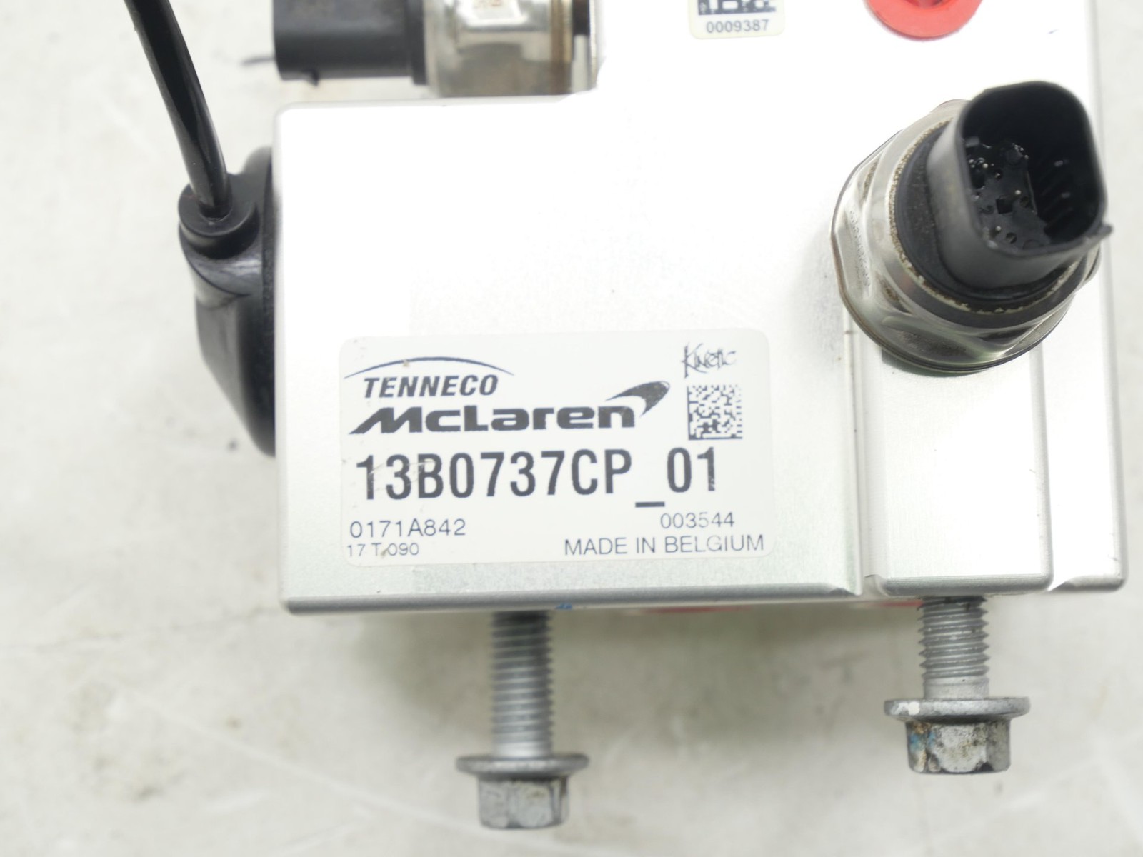 Used Hydraulic Suspension Pump Module Valve Block 2016-2021 McLaren 570S OEM