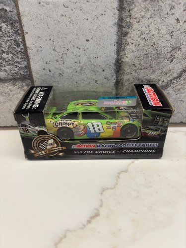 Kyle Busch 2015 M&M’s (Cup Series Champion) 1/64 Diecast - Picture 3 of 6