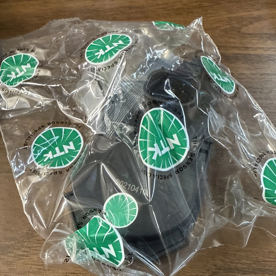 Sensor de posición del acelerador NGK NTK TH0006 para Saturn Aura TV 2007-2009 Foto 4 de 4