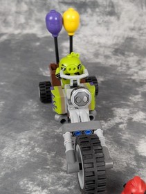 LEGO 75823 Angry Birds Bird Island Egg Heist 100% Complete