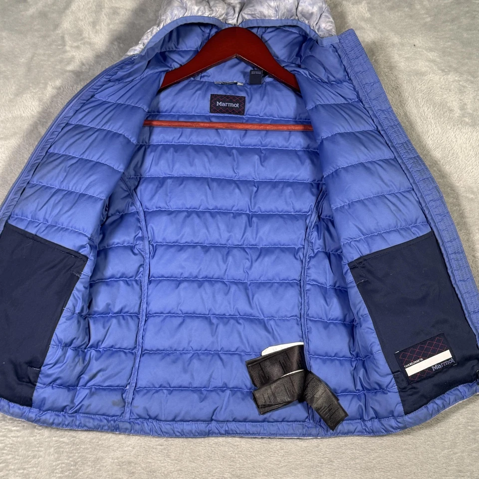 Chaqueta Marmot Juvenil Pequeña Azul Claro Con Capucha 550 Relleno Puffer Acolchado Tie Dye Foto 4 de 4