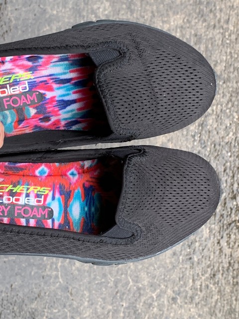skechers mary jane memory foam
