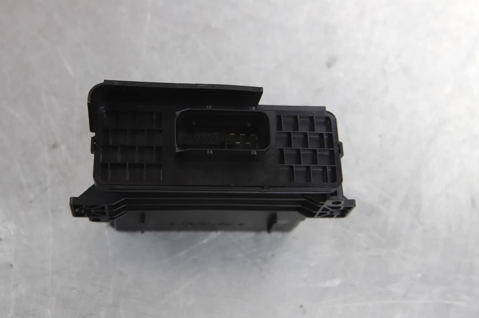 Audi A6 C6 2004 Unità Di Controllo Dell'Alimentazione A Bordo ECU 4F0907280 - Immagine 3 di 4