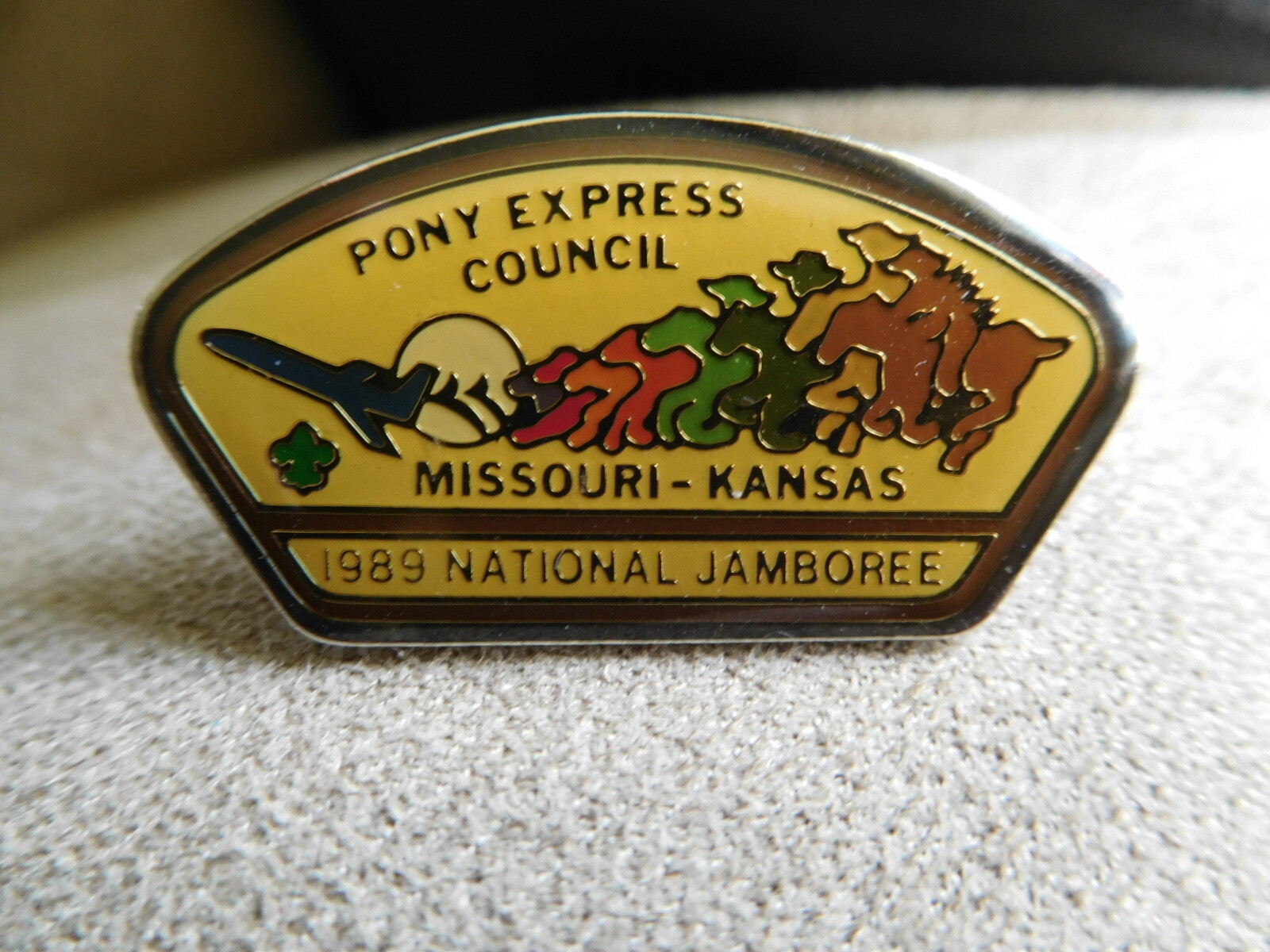 SCOUT BSA 1989 NATIONAL JAMBOREE PONY EXPRESS COUNCIL JSP HAT PIN MO KS JAMBO !!