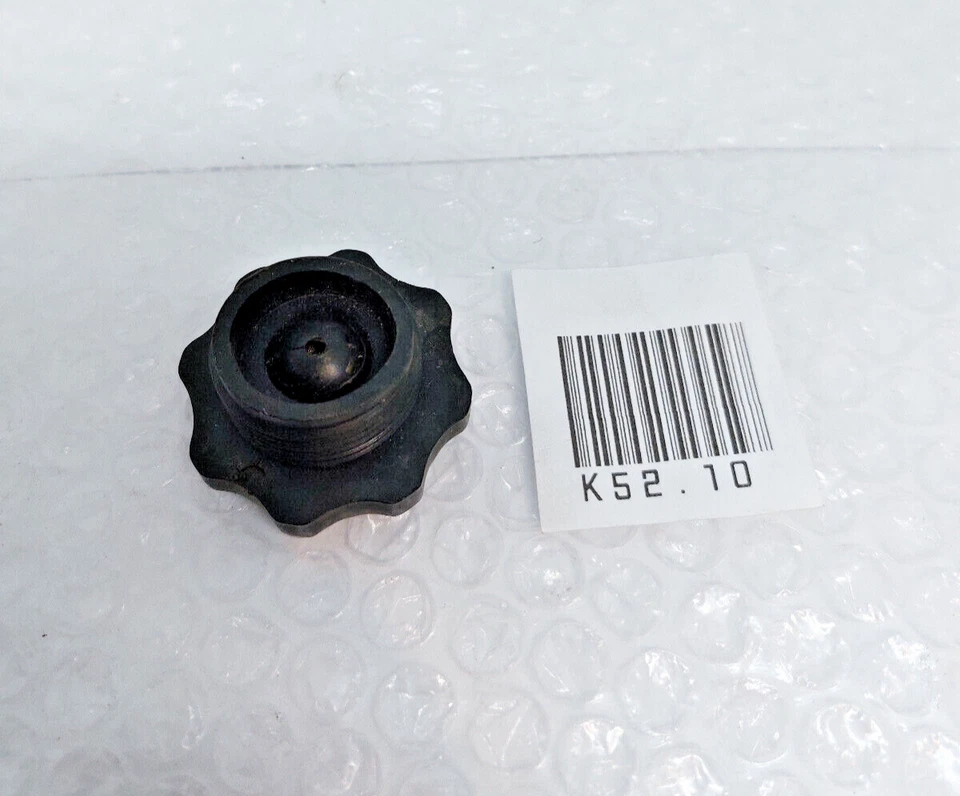 Tapa del tanque de aceite Yamaha FS1 HS1 YCS5 YCS1 CS3 DS6 YAS1 YAS2 NOS 183-21770-12 Foto 2 de 4