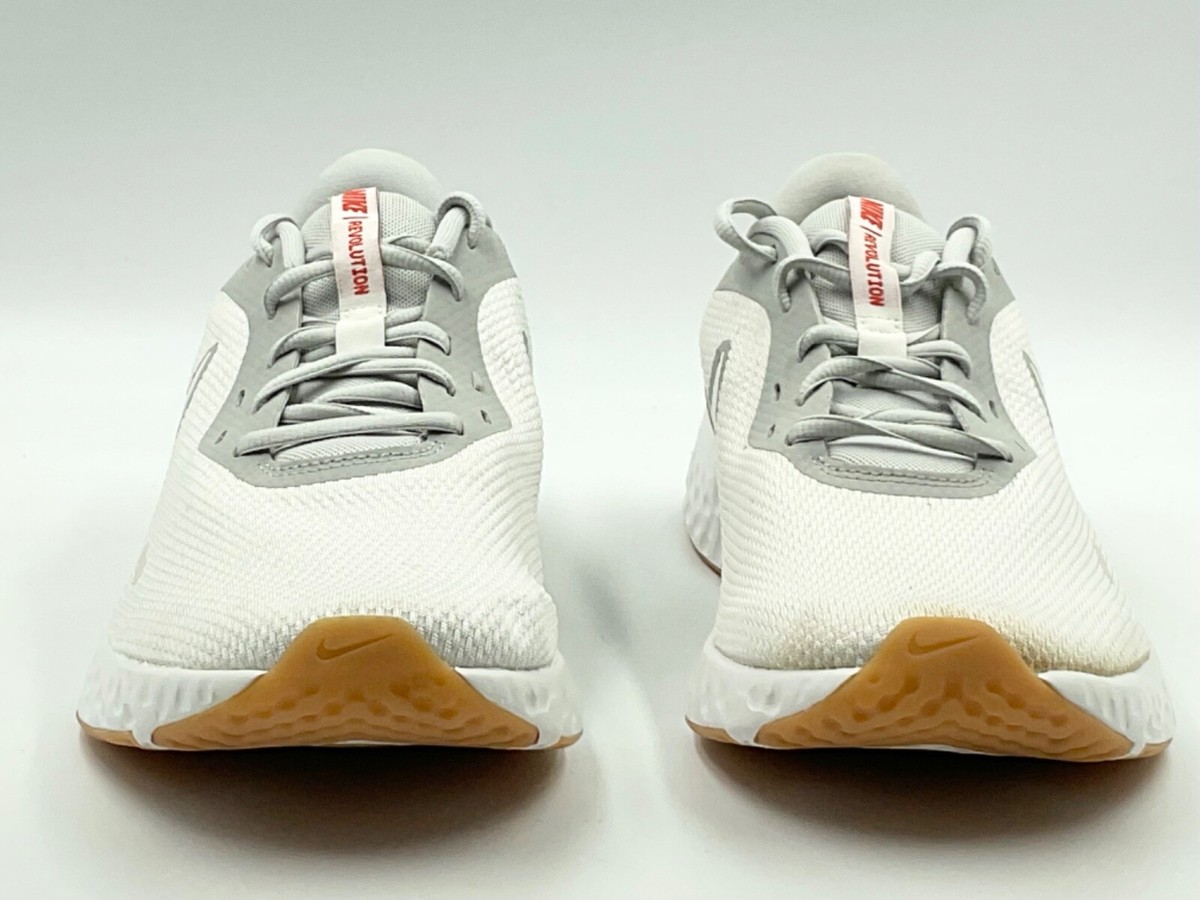 nike revolution 5 summit white