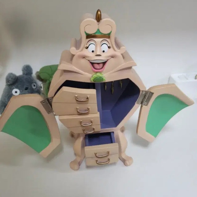 Disney Beauty and the Beast Wardrobe Figurine Jewelry Box Rare New