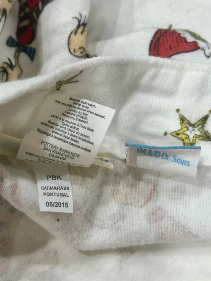 Pottery Barn Kids Dr. Seuss The Grinch Twin Flannel Duvet Cover 2015 - Image 2 of 4